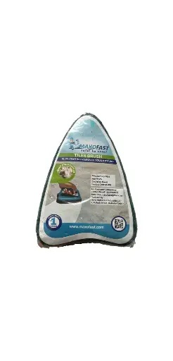 Maxofast Triangle Tiles Scrubber (Green)
